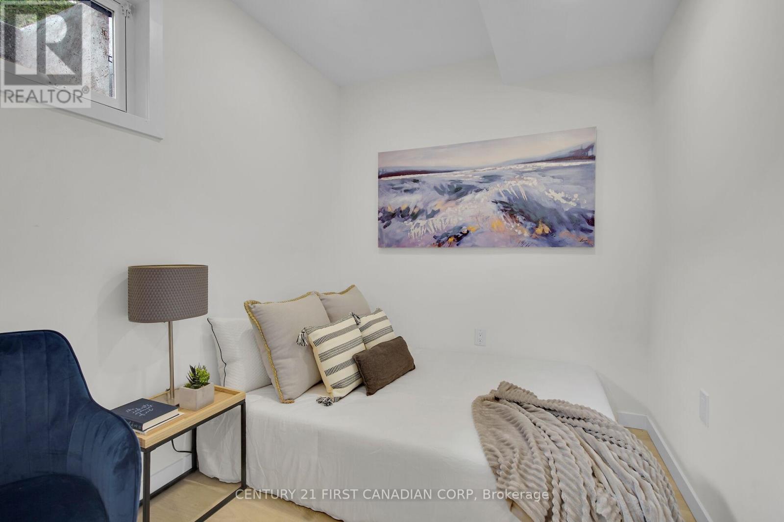128 Adelaide Street N, London East, Ontario  N6B 3G8 - Photo 23 - X12362046