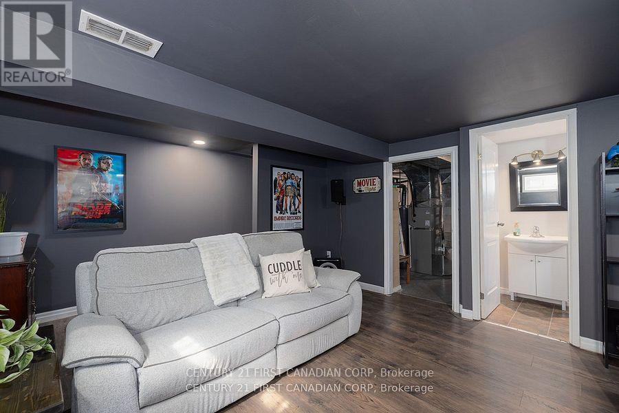 82 - 40 Tiffany Drive, London East (East I), Ontario  N5V 3N3 - Photo 17 - X12362063