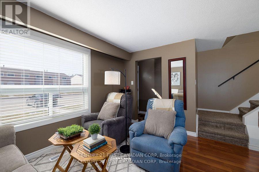 82 - 40 Tiffany Drive, London East (East I), Ontario  N5V 3N3 - Photo 6 - X12362063