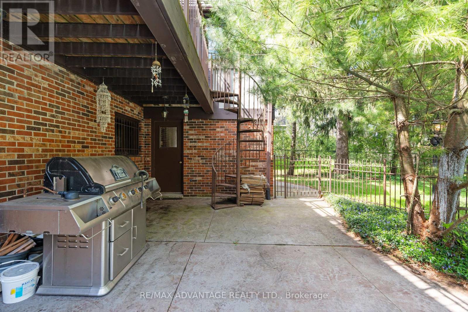 1510 Ryersie Road, London North, Ontario  N6G 2R9 - Photo 45 - X12362122