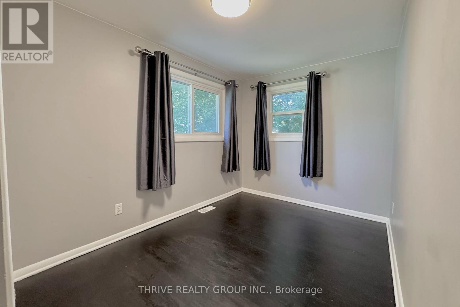 201 Barry Place, London North, Ontario  N6H 1K2 - Photo 14 - X12362132