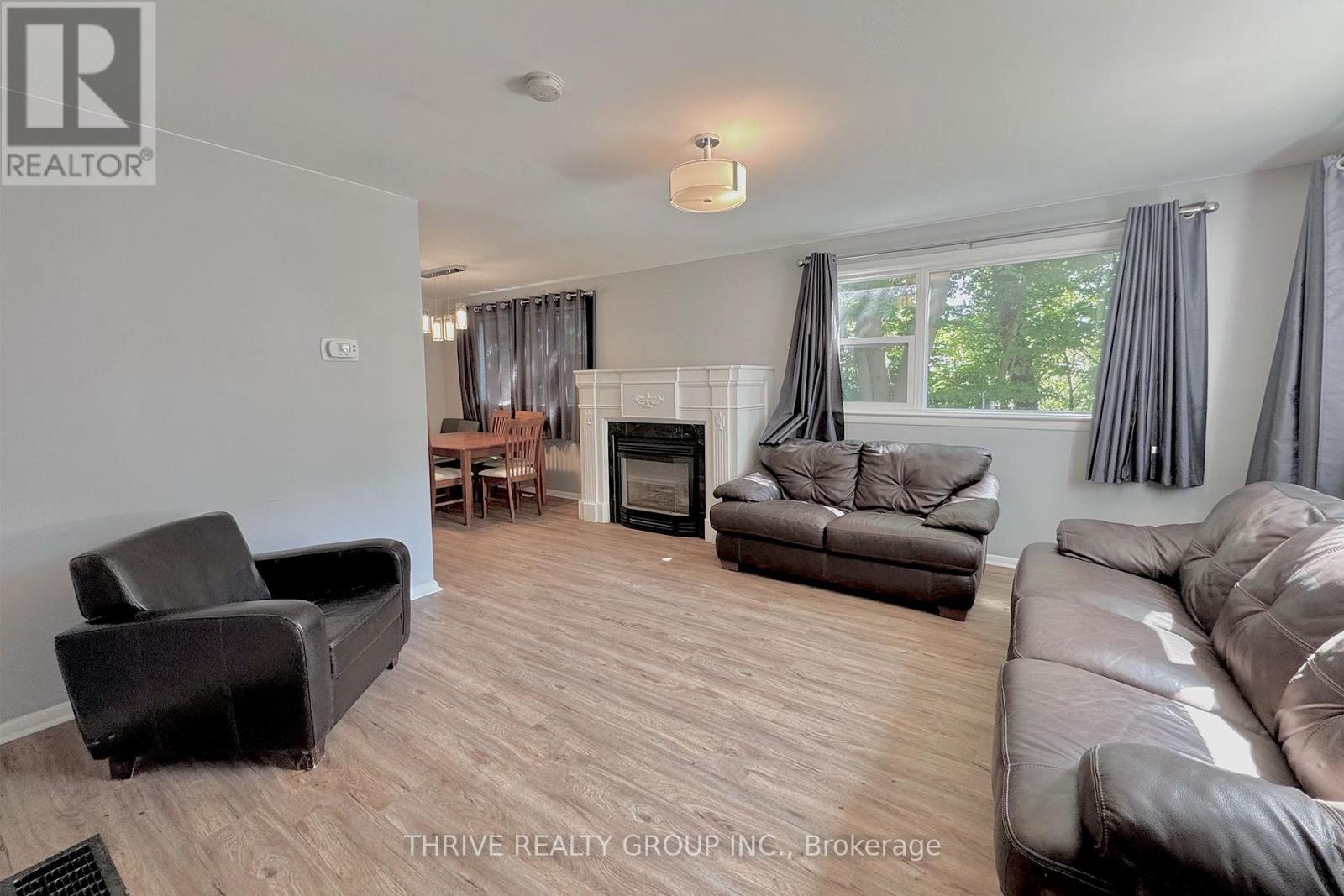 201 Barry Place, London North, Ontario  N6H 1K2 - Photo 6 - X12362132