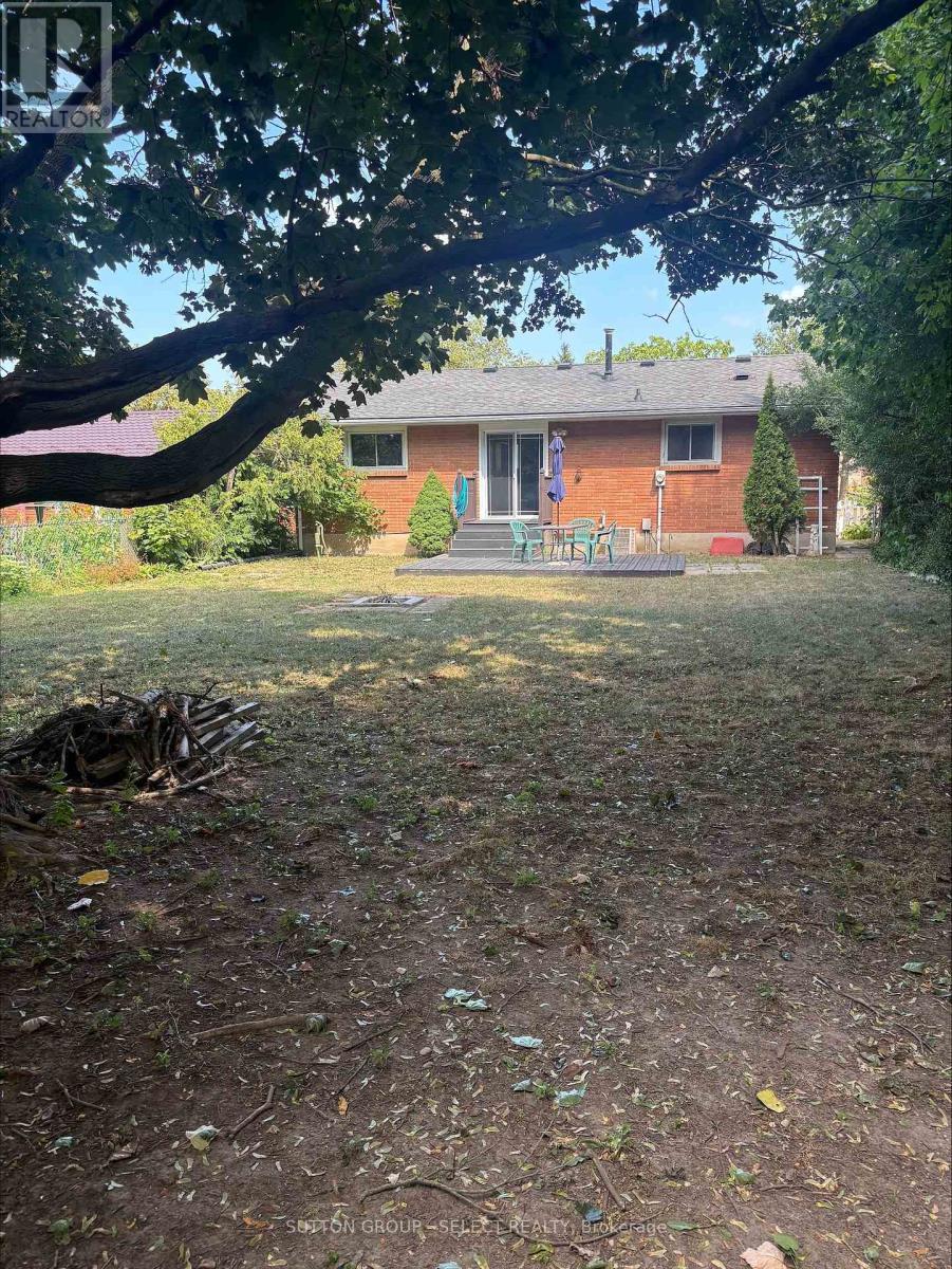1165 Melsandra Avenue, London East (East A), Ontario  N5Y 4N8 - Photo 40 - X12362155