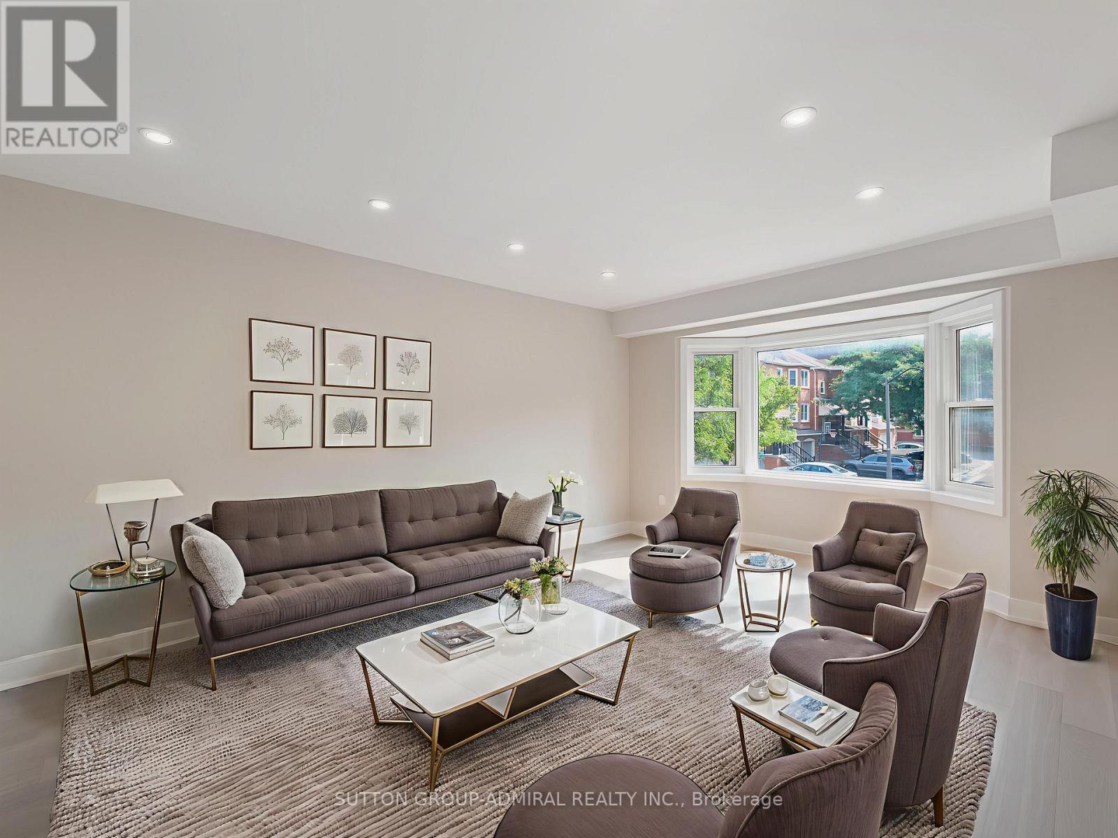 Property at 12 TOVA PLACE image 3