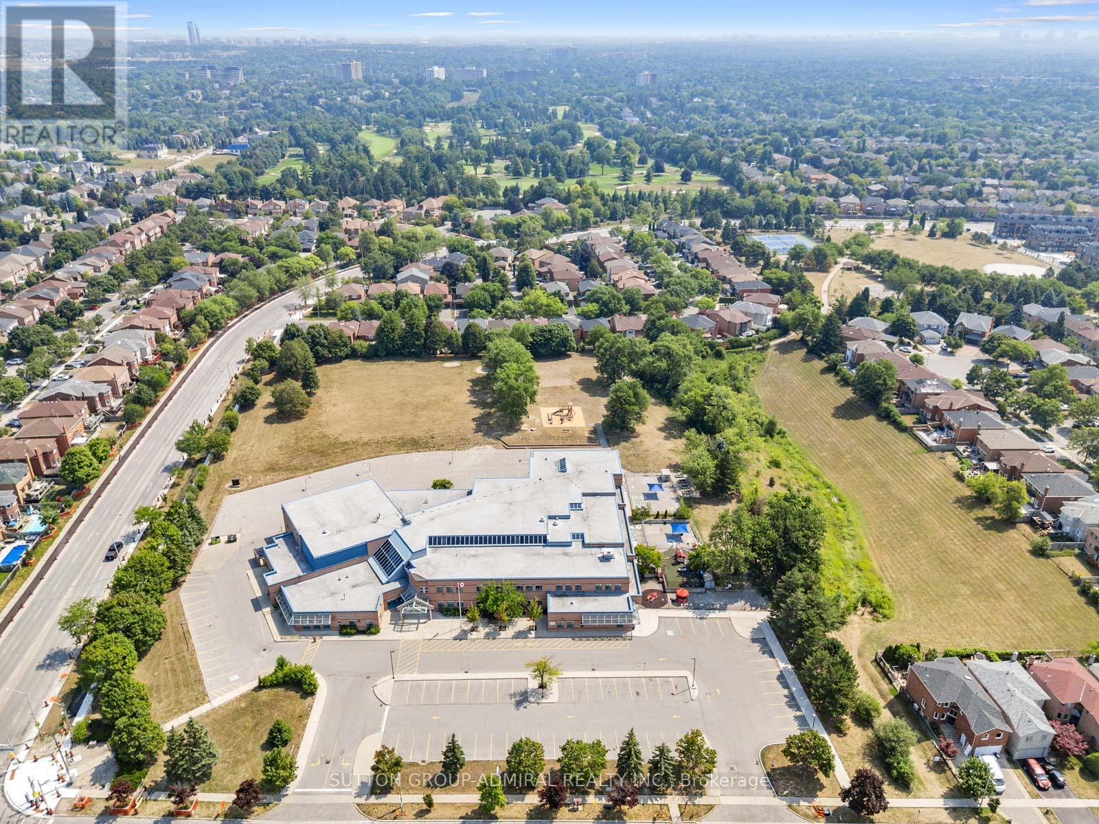 12 Tova Place, Vaughan, Ontario  L4J 8C4 - Photo 40 - N12362029