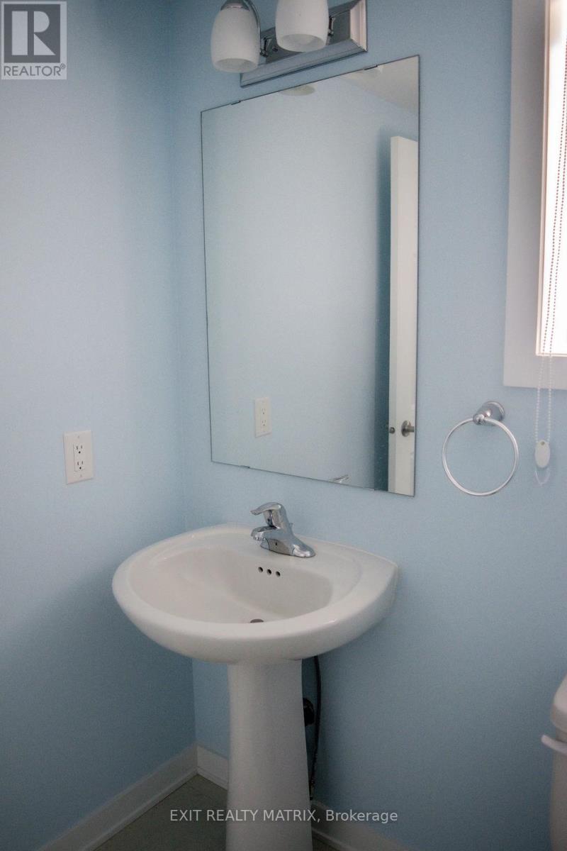 531 Woven Private, Ottawa, Ontario  K2S 3B2 - Photo 10 - X12362104
