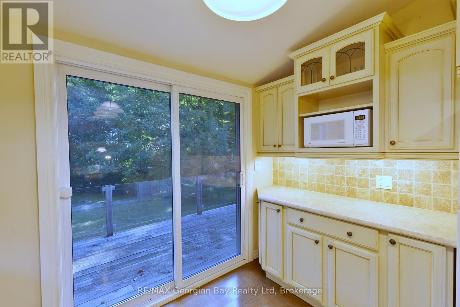 133 Timcourt Drive, Tiny, Ontario  L9M 0B9 - Photo 16 - S12362036