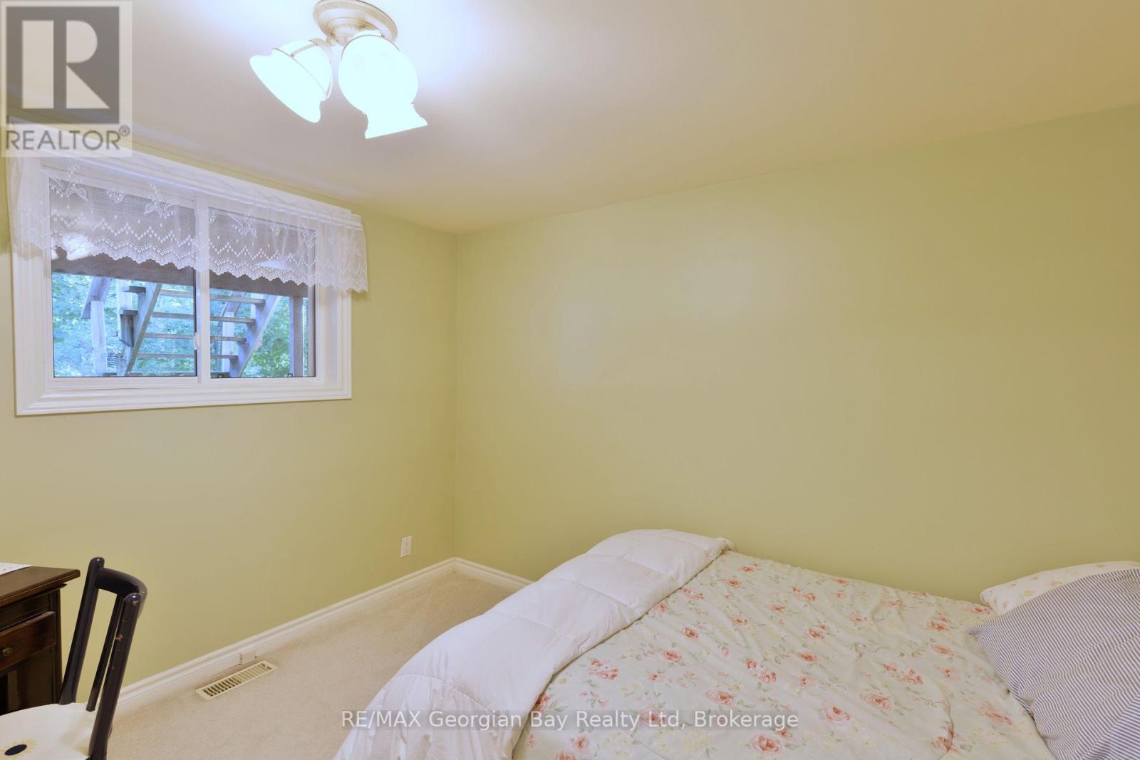133 Timcourt Drive, Tiny, Ontario  L9M 0B9 - Photo 21 - S12362036