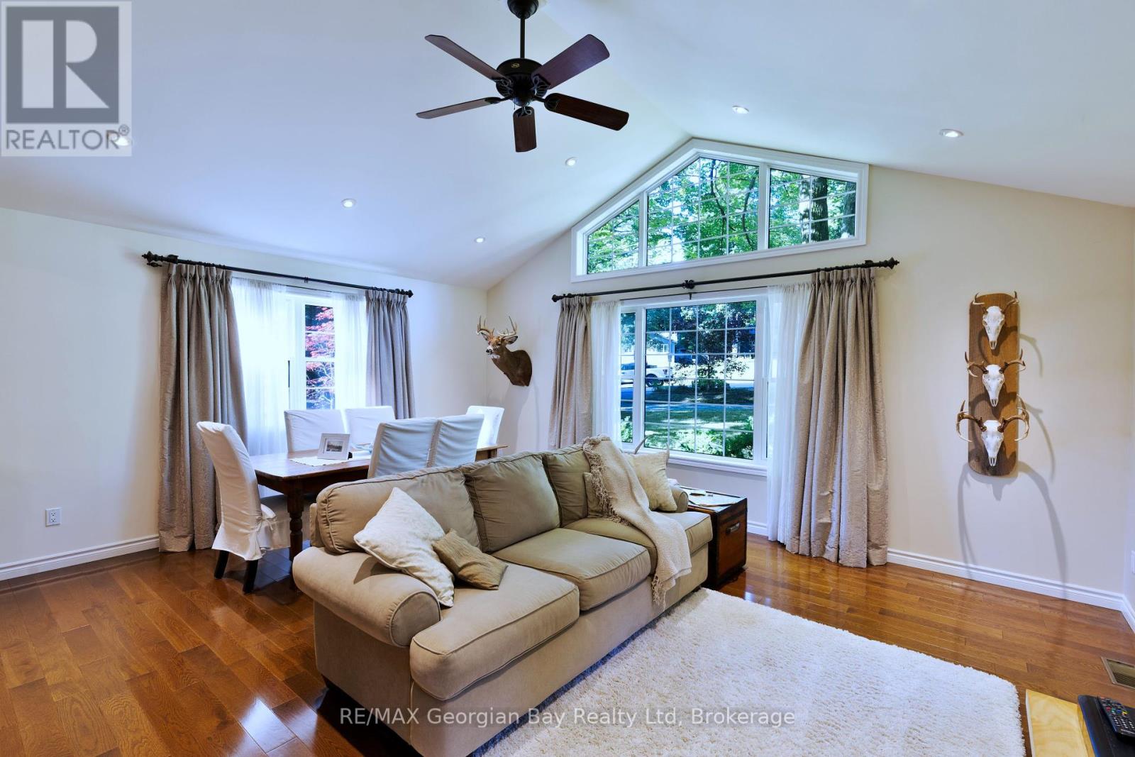 133 Timcourt Drive, Tiny, Ontario  L9M 0B9 - Photo 9 - S12362036