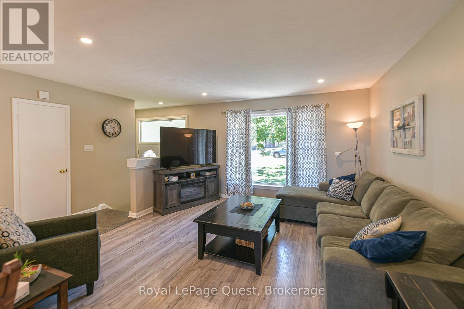 36 Esther Anne Drive, Orillia, Ontario  L3V 3G9 - Photo 8 - S12362050