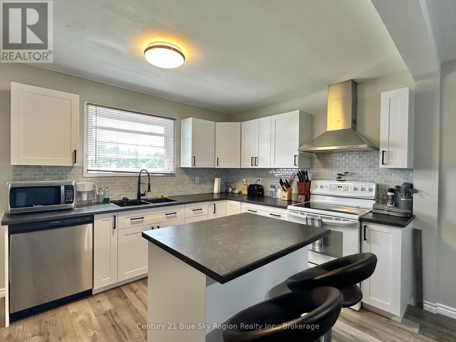 131 6th Street, Mattawa, Ontario  P0H 1V0 - Photo 15 - X12362041