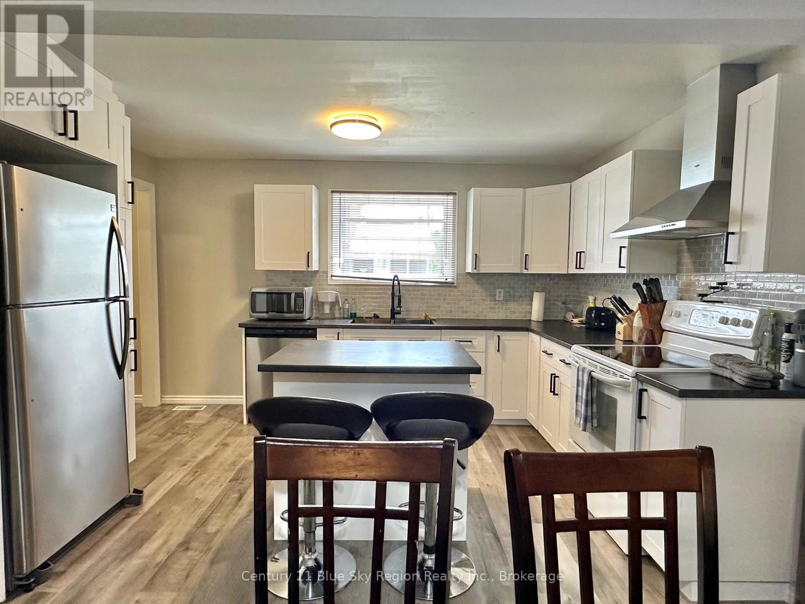 131 6th Street, Mattawa, Ontario  P0H 1V0 - Photo 9 - X12362041