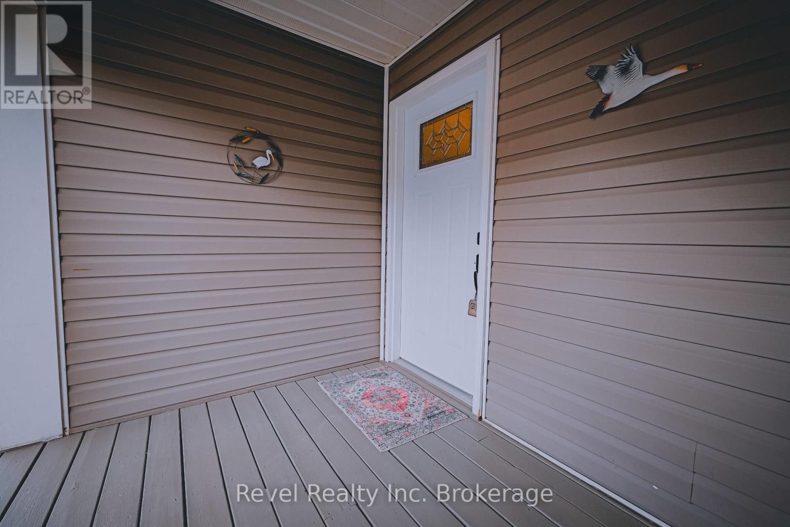 256 Thelma Avenue, North Bay, Ontario  P1A 4M8 - Photo 4 - X12362143