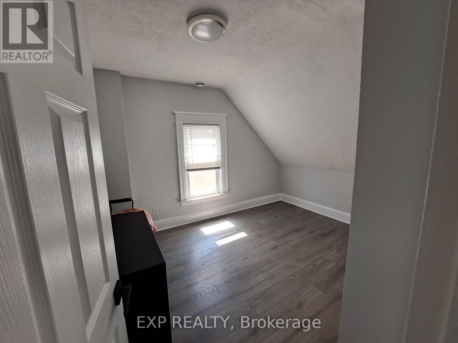 41 Kent Street, Welland, Ontario  L3B 3H2 - Photo 25 - X12362098