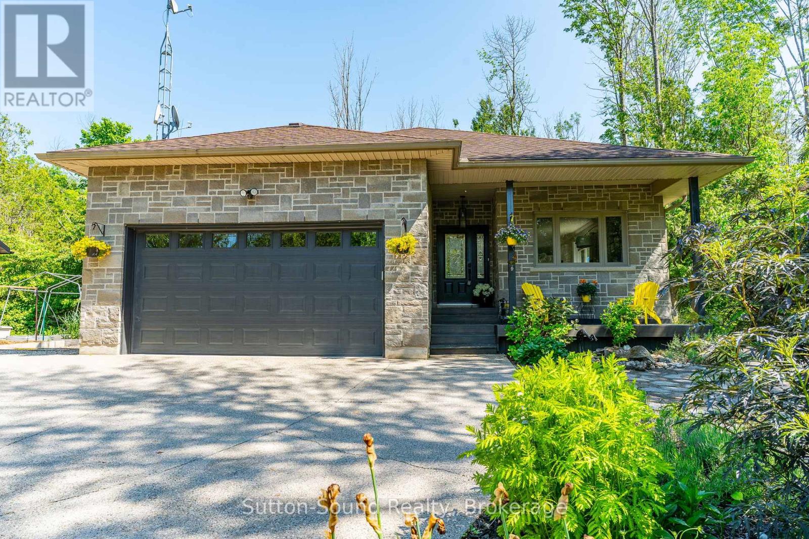 170 Lakeshore Road, Georgian Bluffs, Ontario  N0H 2T0 - Photo 1 - X12362126