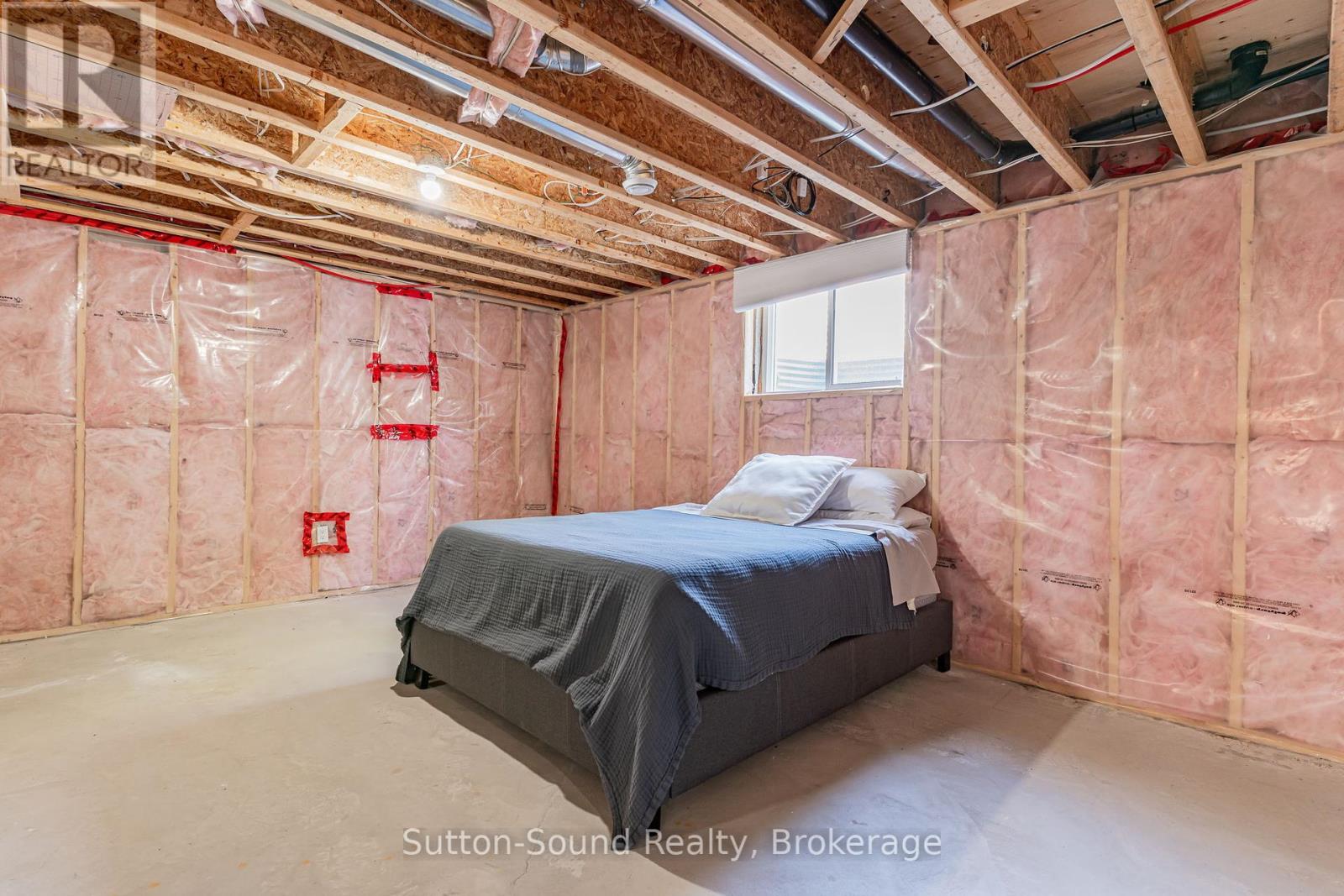170 Lakeshore Road, Georgian Bluffs, Ontario  N0H 2T0 - Photo 33 - X12362126
