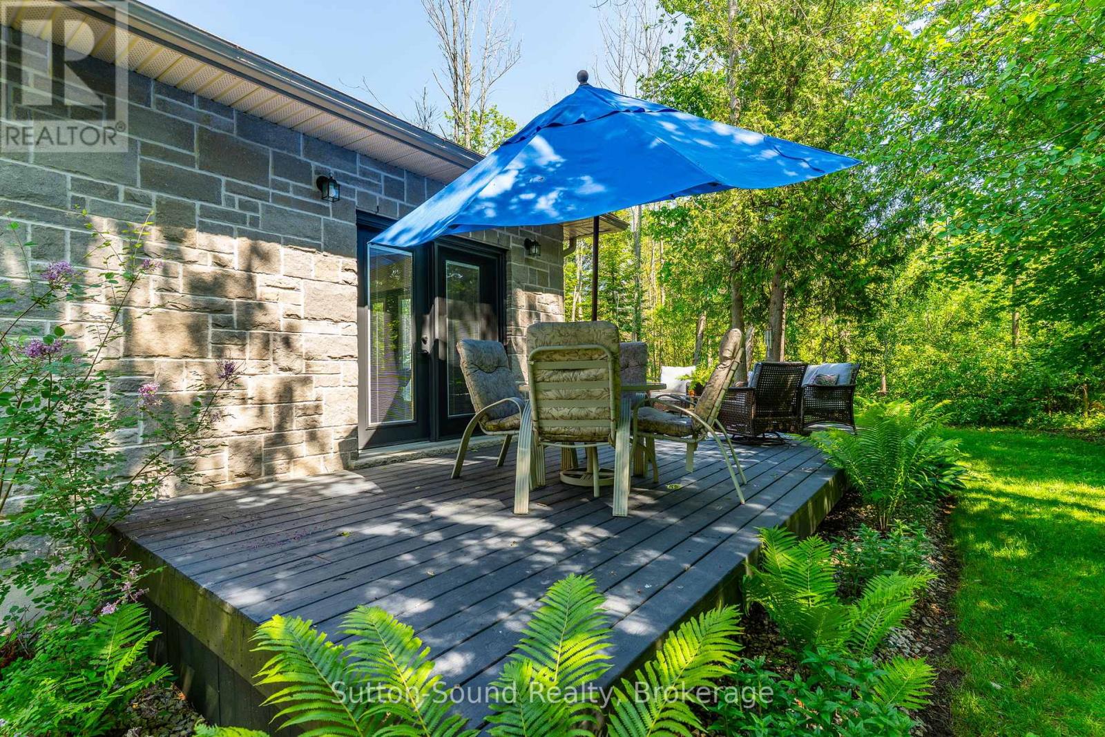 170 Lakeshore Road, Georgian Bluffs, Ontario  N0H 2T0 - Photo 42 - X12362126