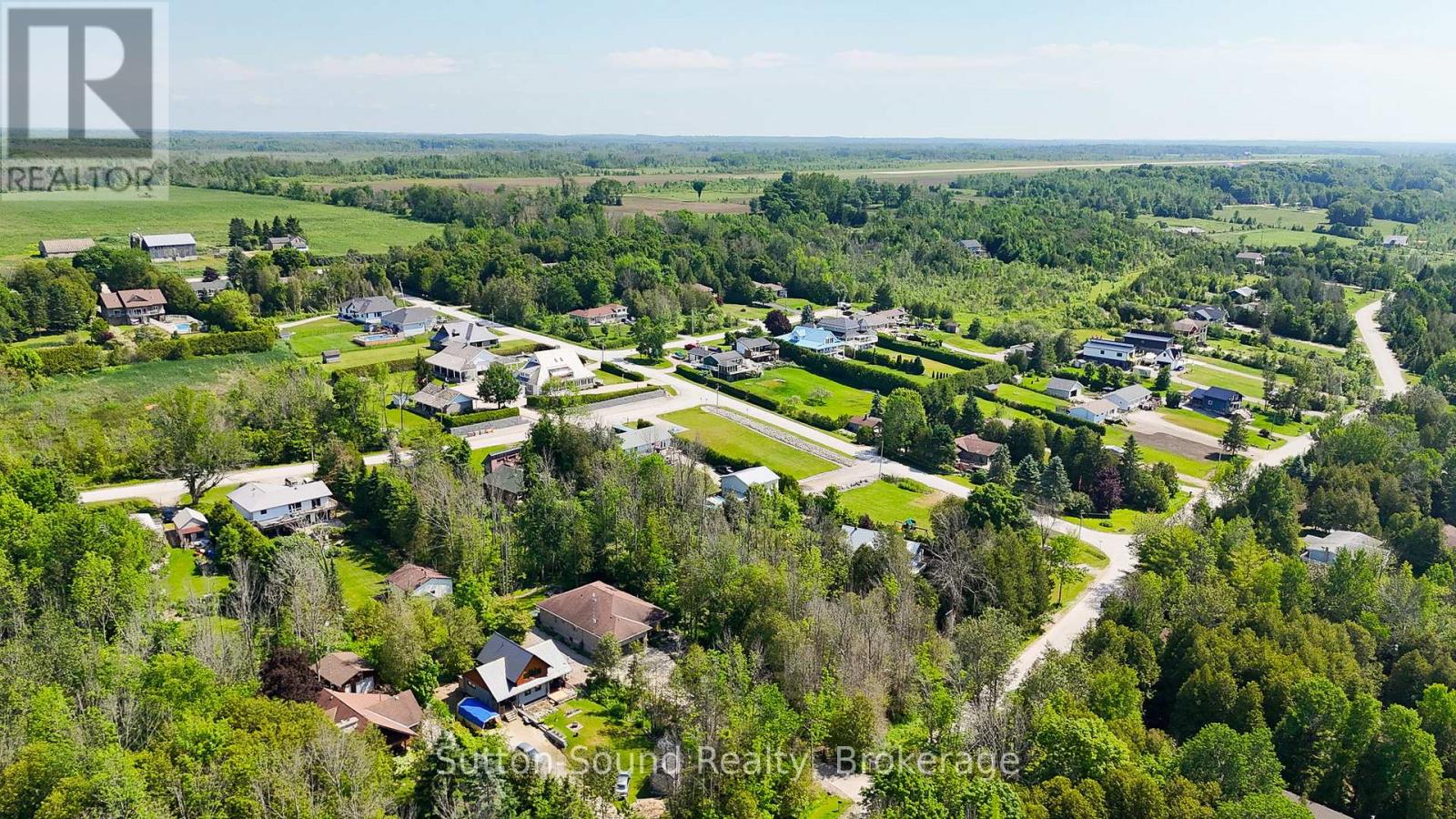 170 Lakeshore Road, Georgian Bluffs, Ontario  N0H 2T0 - Photo 47 - X12362126