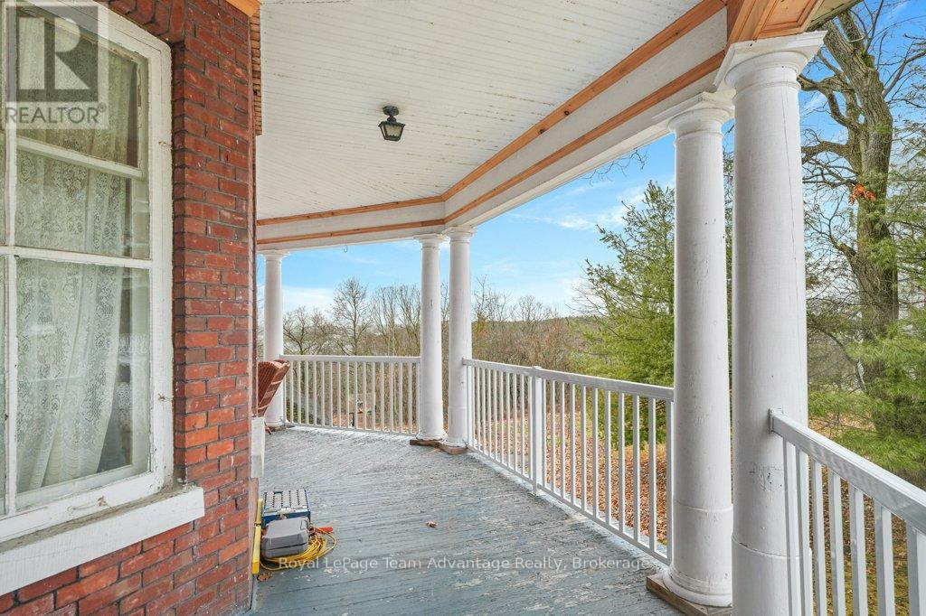 20 Belvedere Avenue, Parry Sound, Ontario  P2A 2A1 - Photo 39 - X12362134