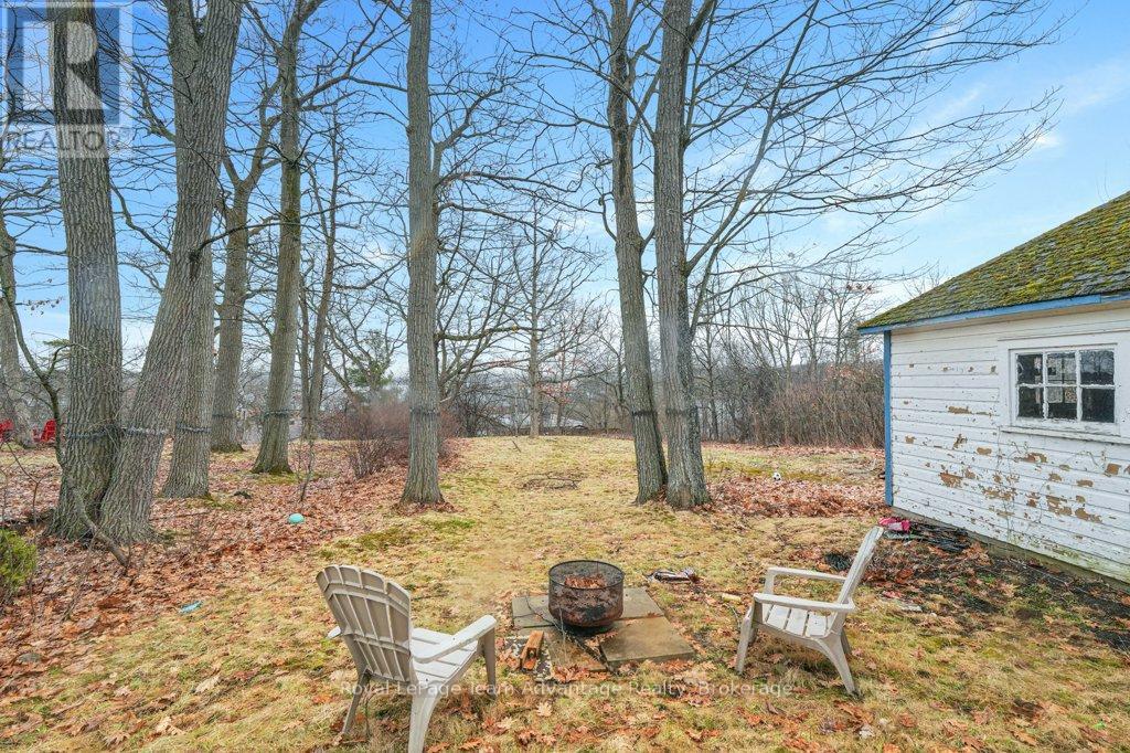 20 Belvedere Avenue, Parry Sound, Ontario  P2A 2A1 - Photo 42 - X12362134