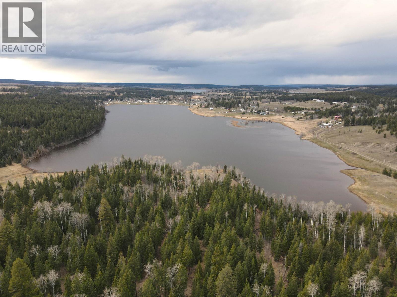 5684 103 MILE LAKE ROAD, 103 Mile House, British Columbia