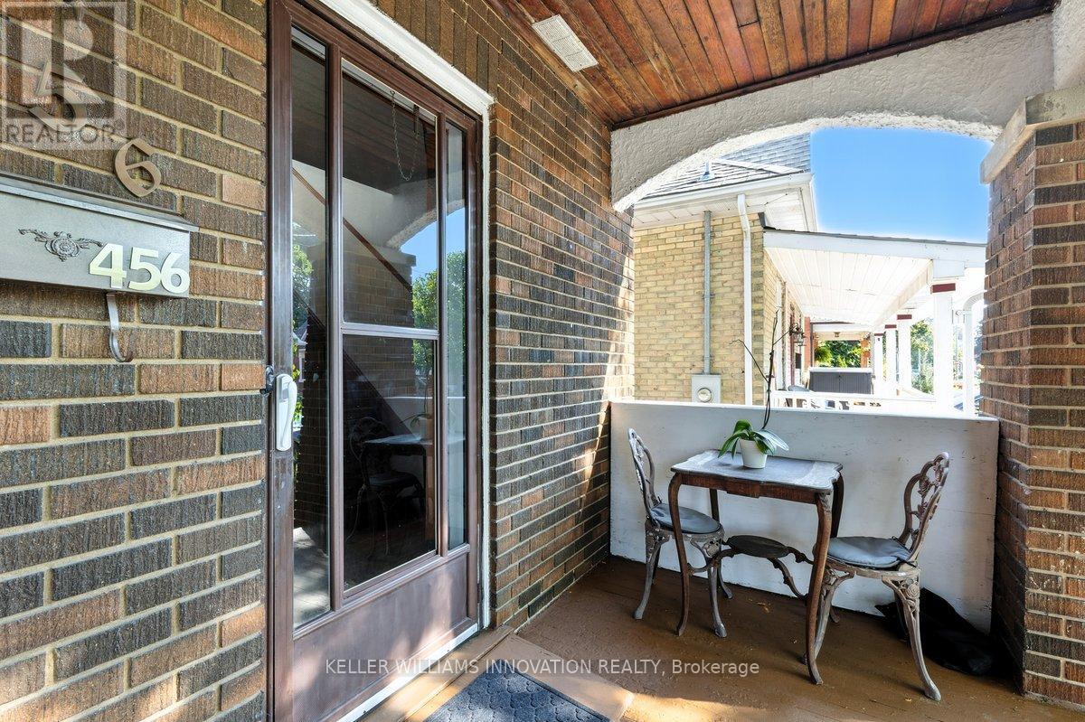 Property at 456 WATERLOO STREET S image 4