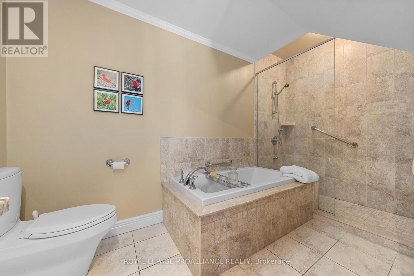 3 Wesley Acres Road, Prince Edward County (Bloomfield Ward), Ontario  K0K 1G0 - Photo 23 - X12360265