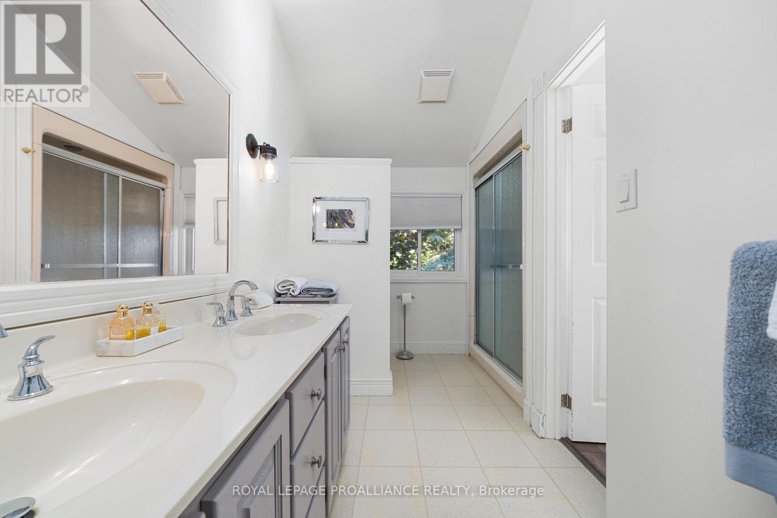 3 Wesley Acres Road, Prince Edward County (Bloomfield Ward), Ontario  K0K 1G0 - Photo 31 - X12360265