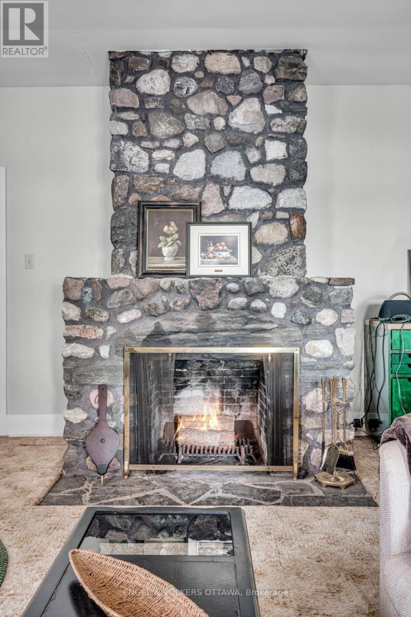 5349 Calabogie Road, Greater Madawaska, Ontario  K0J 1H0 - Photo 12 - X12312826