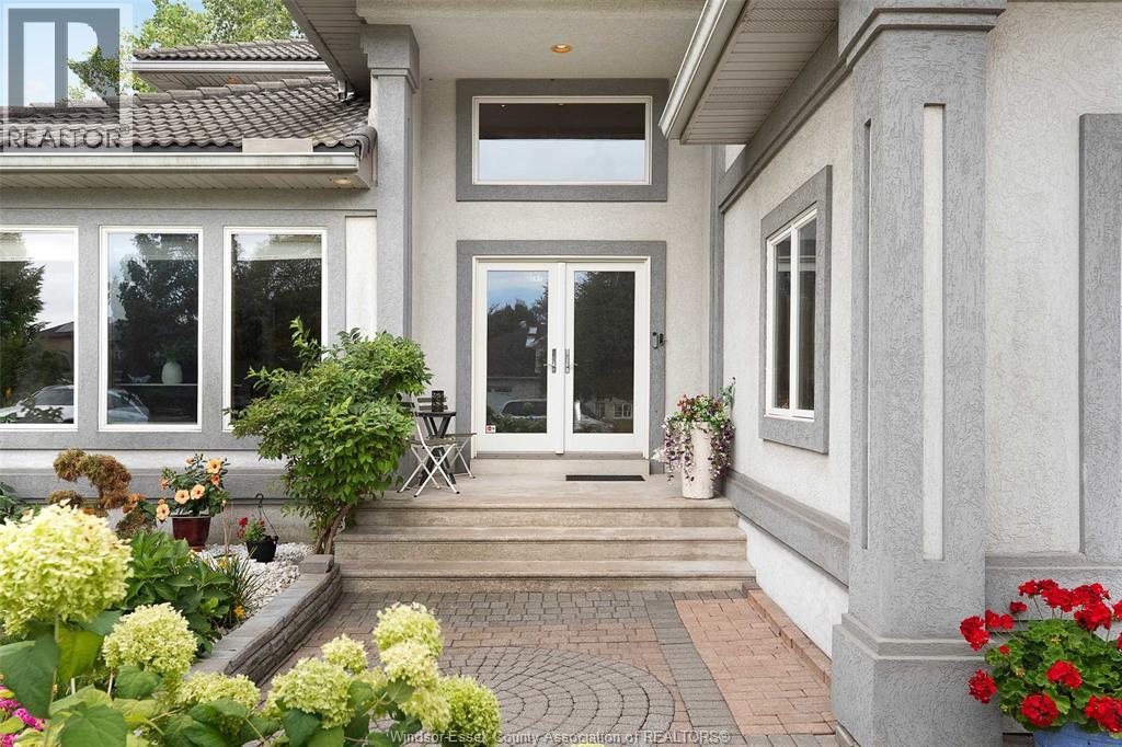 Property at 847 LAKE SHORE DRIVE image 4