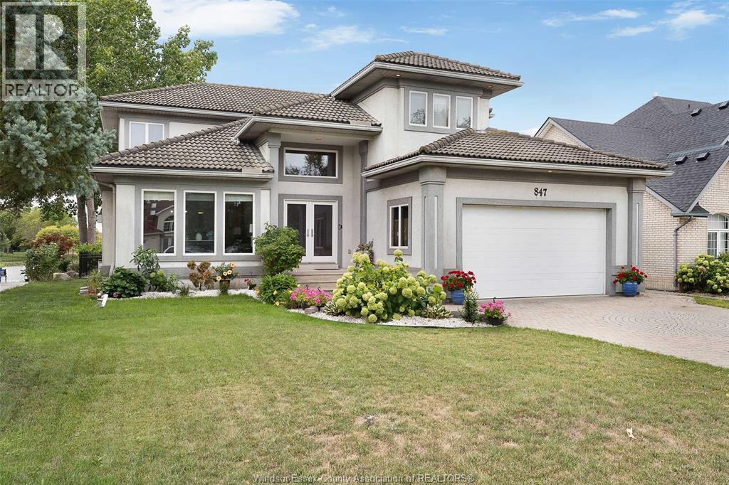 Property at 847 LAKE SHORE DRIVE image 2