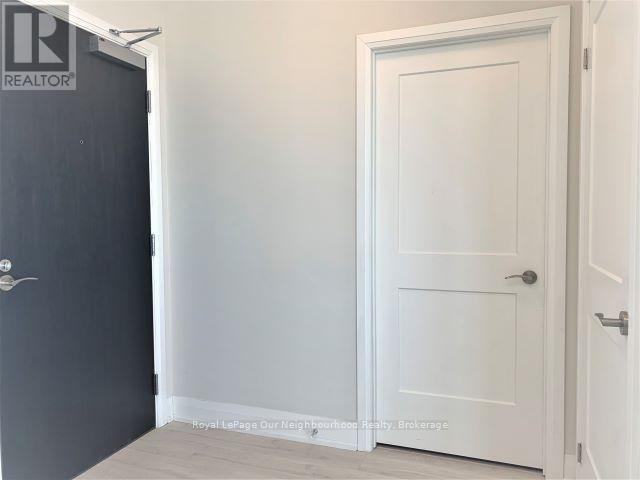1704 - 15 Lynch Street, Brampton, Ontario  L6W 2Z8 - Photo 5 - W12359322