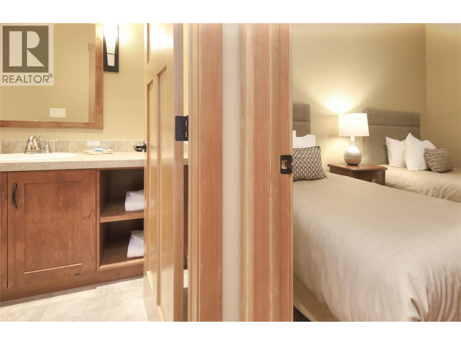 5150 Fairway Drive Unit# 15 B1, Fairmont Hot Springs, British Columbia  V0B 1L1 - Photo 32 - 10360359