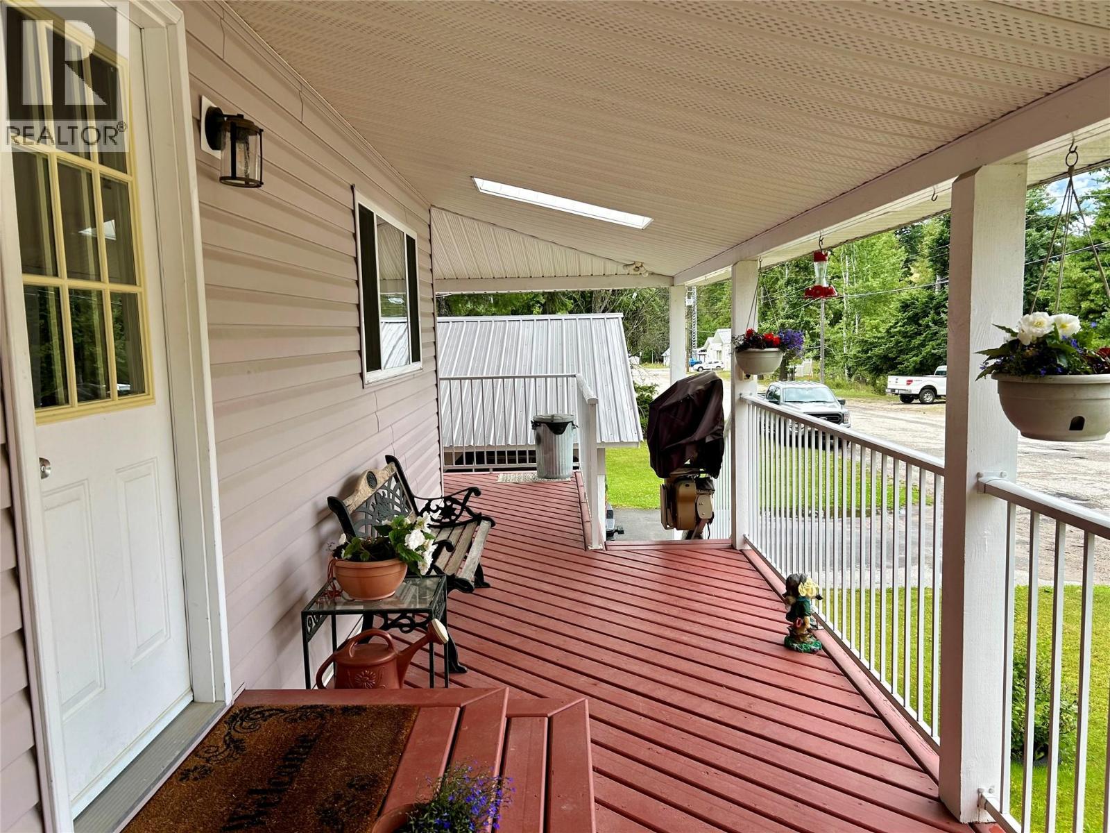 301 Fowler Street, Riondel, British Columbia  V0B 2B0 - Photo 29 - 10357023