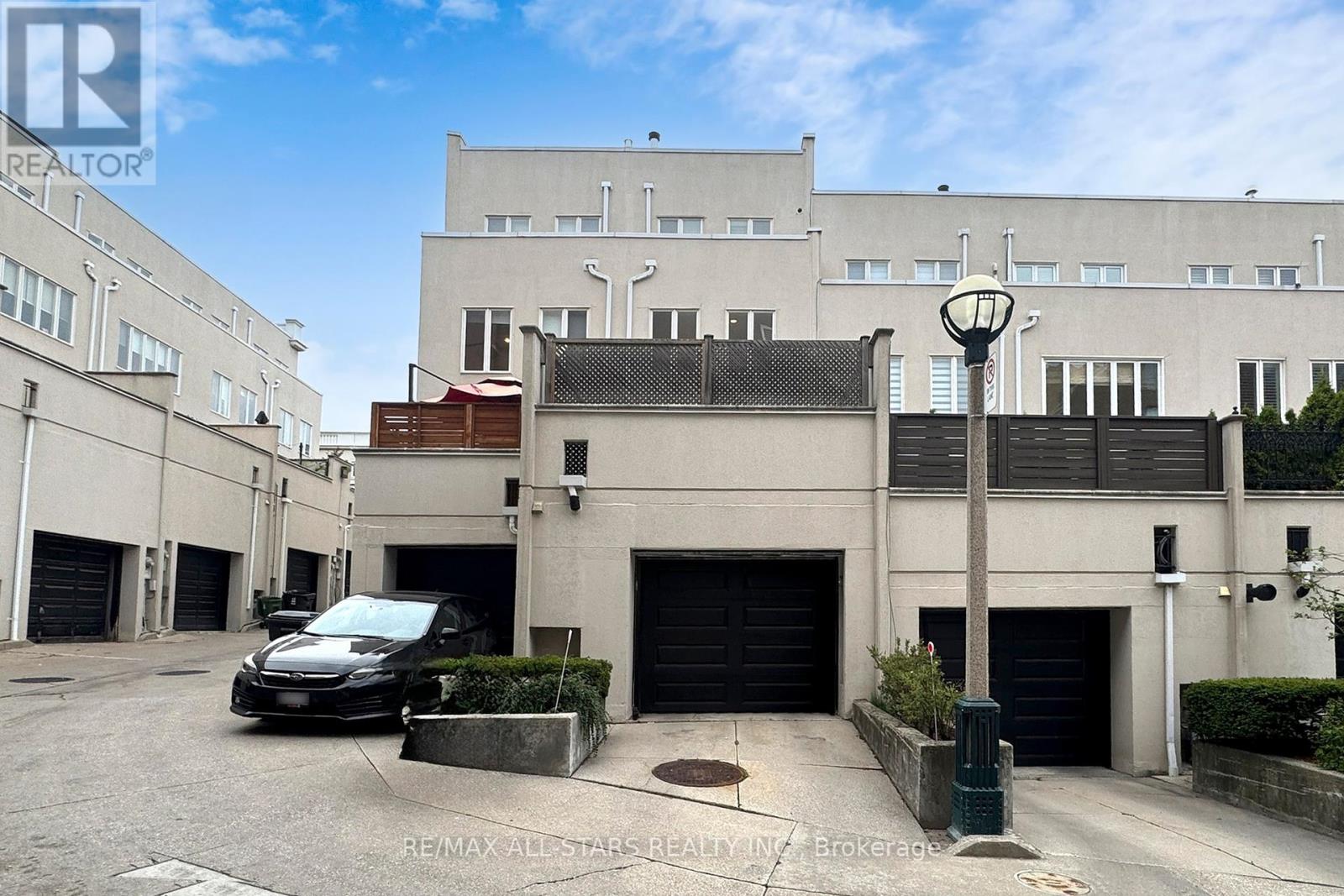 246 Walmer Road, Toronto (Casa Loma), Ontario  M5R 3R7 - Photo 31 - C12317854