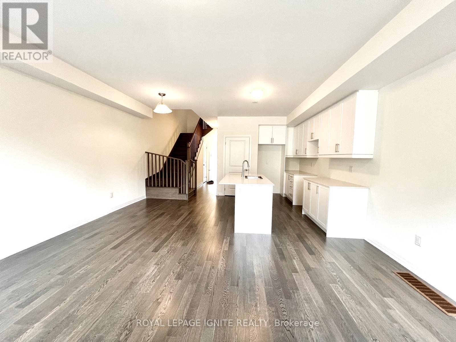 562 Hudson Crescent, Midland, Ontario  L4R 0J1 - Photo 12 - S12358035