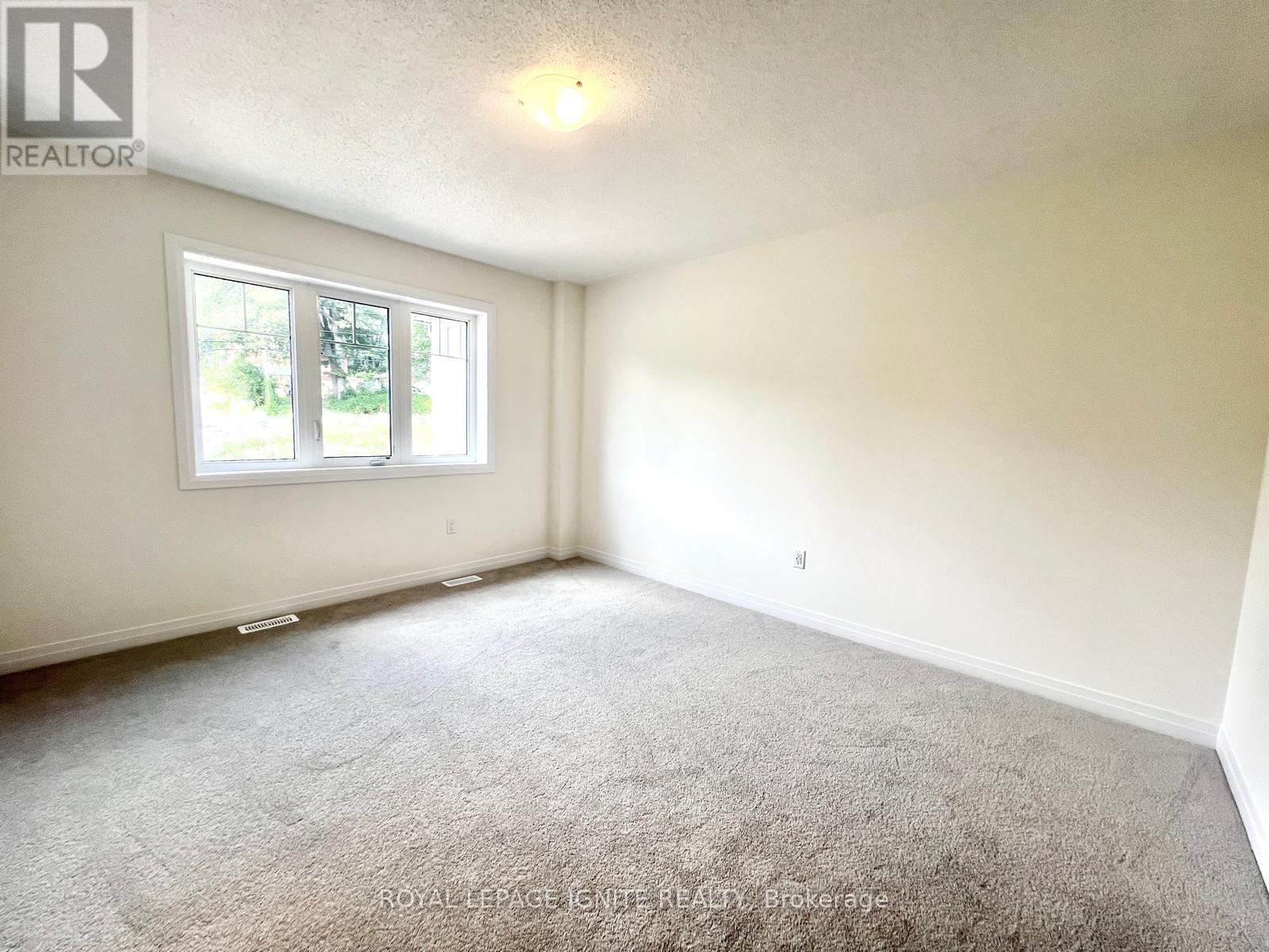 562 Hudson Crescent, Midland, Ontario  L4R 0J1 - Photo 21 - S12358035