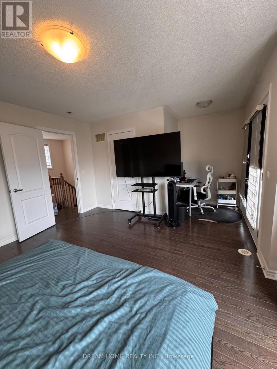 3048 Cascade Common, Oakville, Ontario  L6H 7E3 - Photo 26 - W12362168
