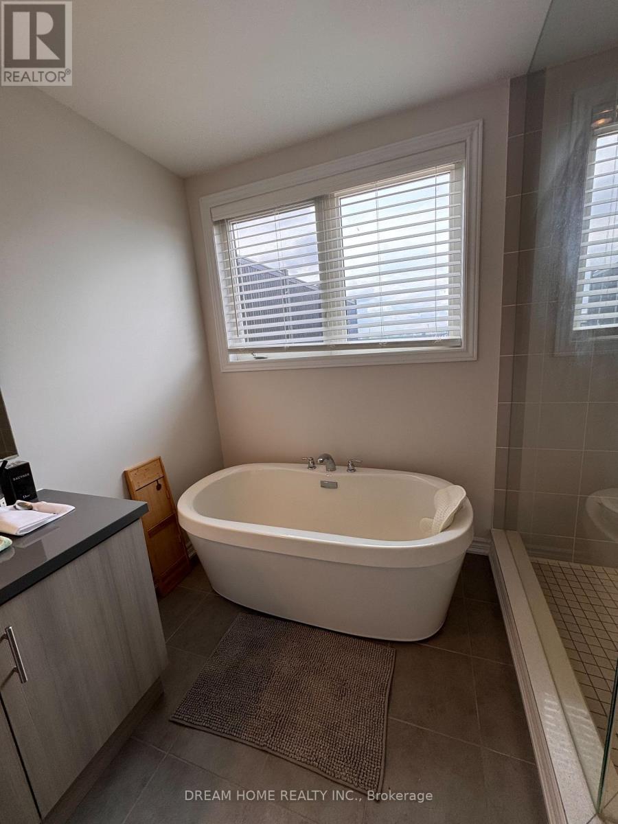 3048 Cascade Common, Oakville, Ontario  L6H 7E3 - Photo 30 - W12362168
