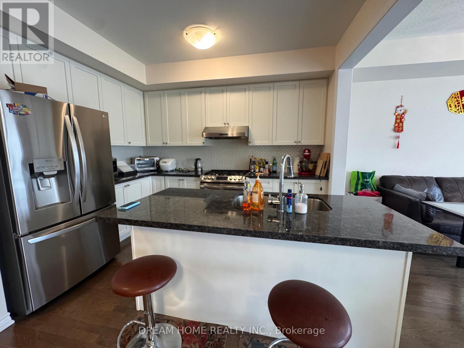 3048 Cascade Common, Oakville, Ontario  L6H 7E3 - Photo 4 - W12362168