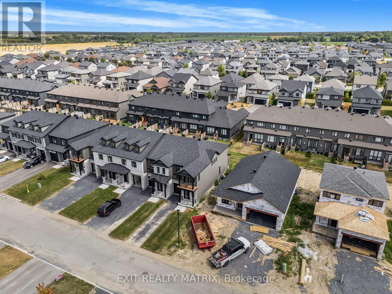 937 Cologne Street, Russell, Ontario  K0A 1W0 - Photo 31 - X12362208