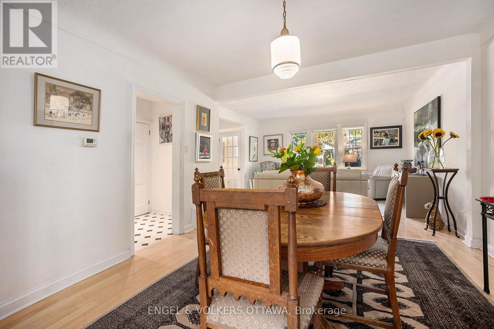 62 Ella Street, Ottawa, Ontario  K1S 2S4 - Photo 10 - X12362212