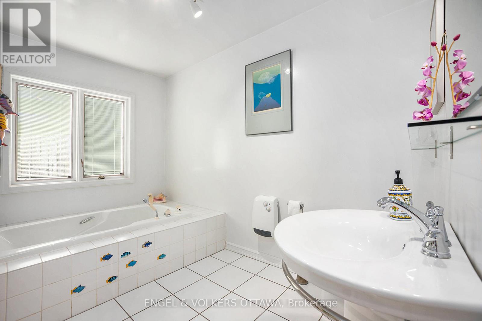 62 Ella Street, Ottawa, Ontario  K1S 2S4 - Photo 28 - X12362212
