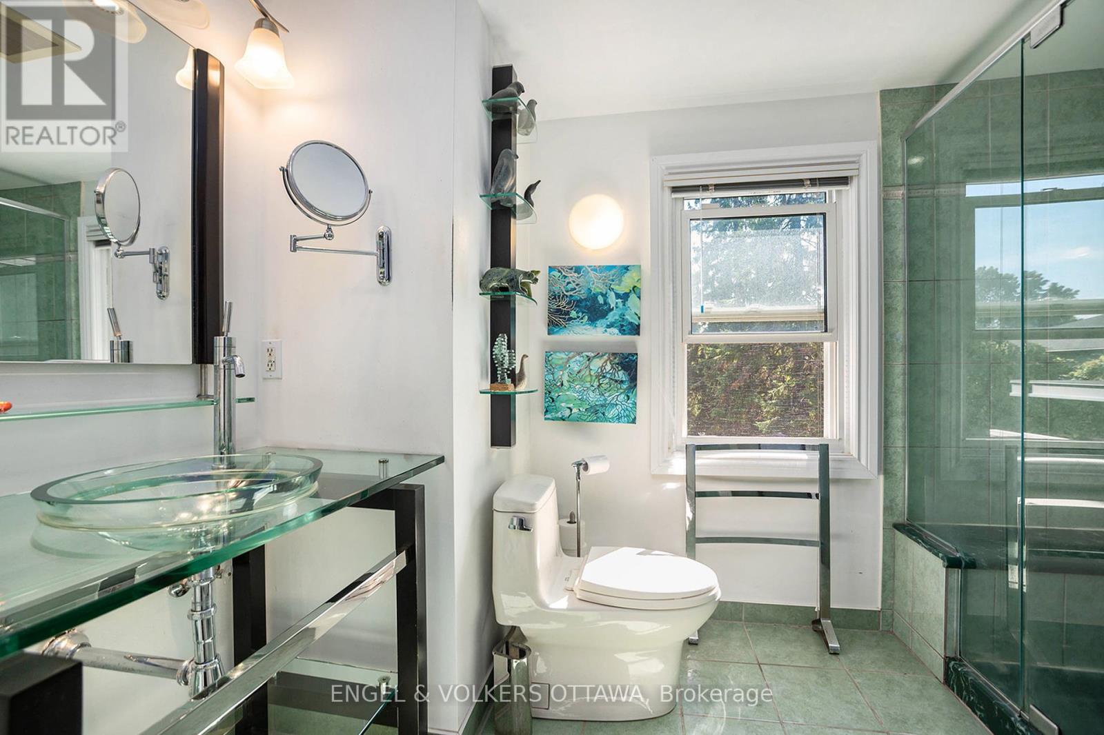 62 Ella Street, Ottawa, Ontario  K1S 2S4 - Photo 30 - X12362212