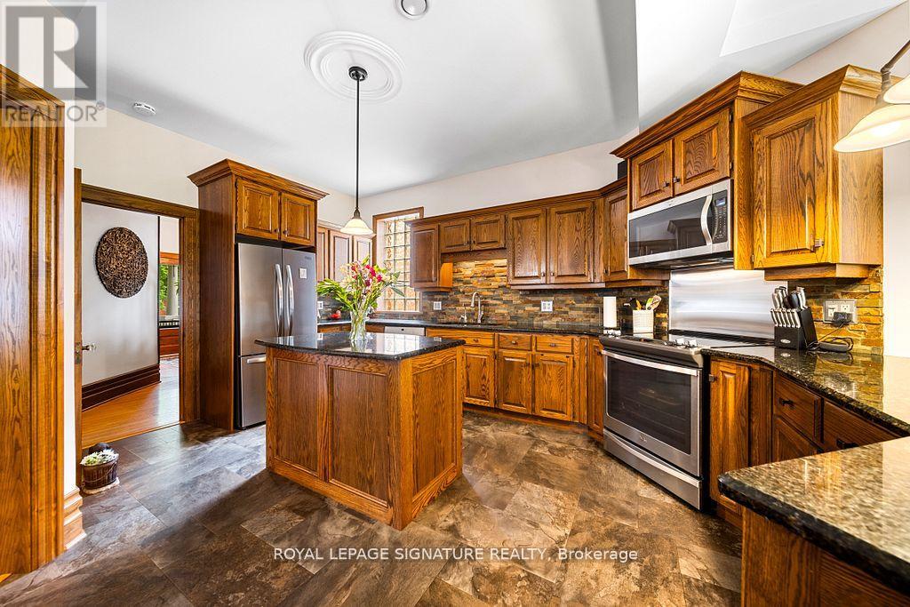 14 Goshen Street S, Bluewater, Ontario  N0M 2T0 - Photo 14 - X12362141