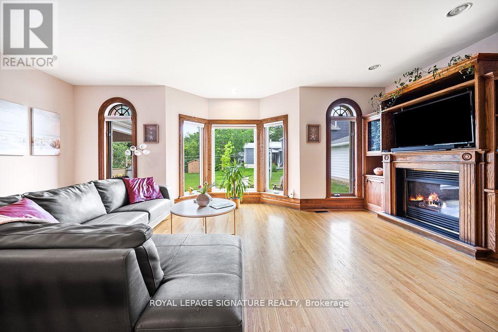14 Goshen Street S, Bluewater, Ontario  N0M 2T0 - Photo 16 - X12362141