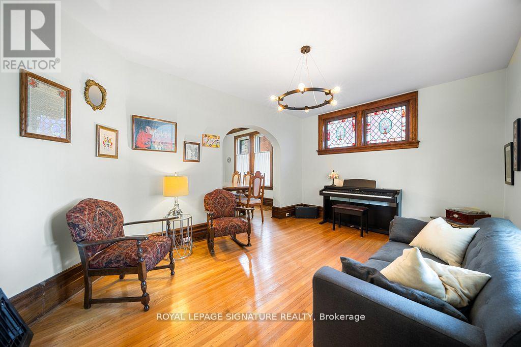 14 Goshen Street S, Bluewater, Ontario  N0M 2T0 - Photo 7 - X12362141