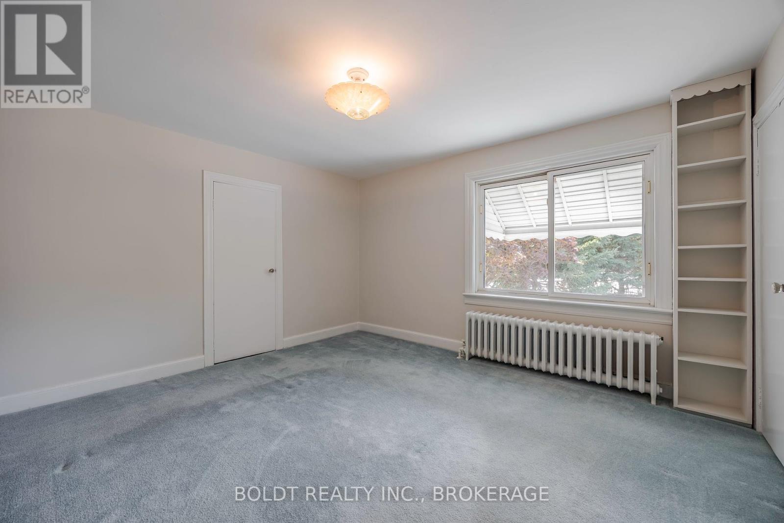 39 Lorne Street, St. Catharines, Ontario  L2P 3C5 - Photo 16 - X12362236