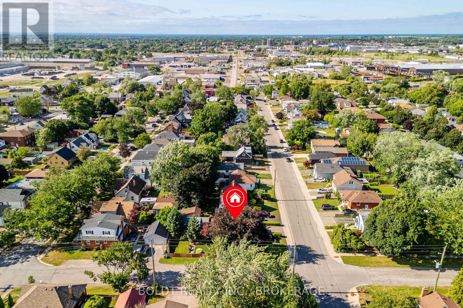 39 Lorne Street, St. Catharines, Ontario  L2P 3C5 - Photo 30 - X12362236