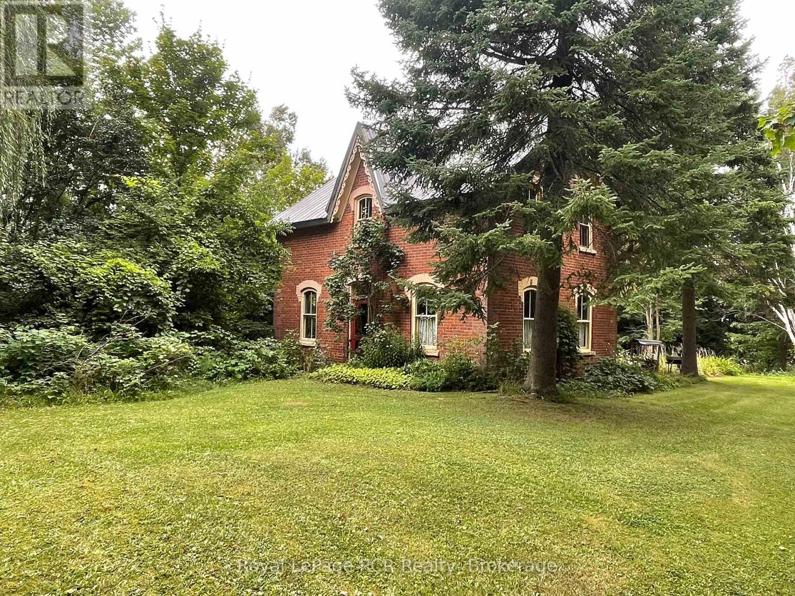 026041 Euphrasia St Vincent Townline, Meaford, Ontario  N4L 1W6 - Photo 1 - X12362223